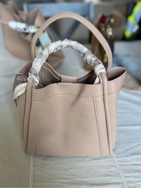 Women's Pebbled Leather Tote Bag - Blush
